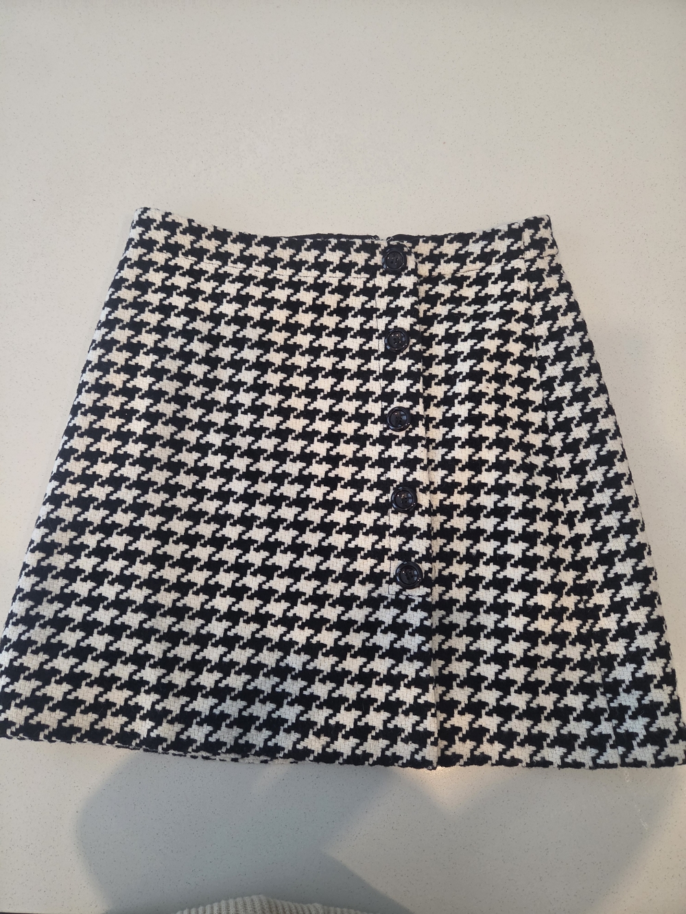 Vince Camuto Black and White Houndstooth Button-Front A-Line Skirt